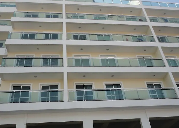 Prainha Lindo Apto com 02 quartos e 02 vagas de garagem